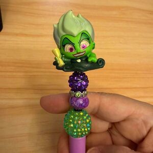 Ursula Beaded Pen – Disney Villain Inspired Kawaii Novelty Ballpoint Pen